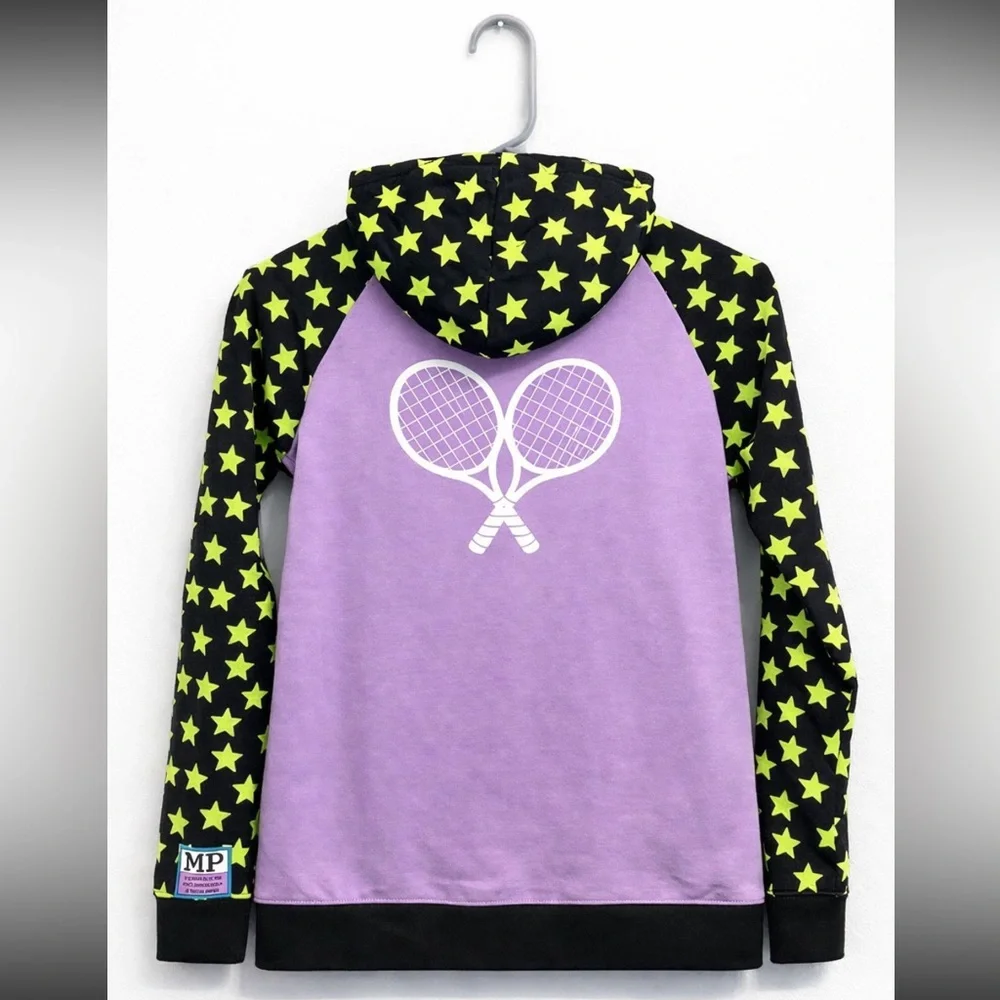 Nike tennis graphic